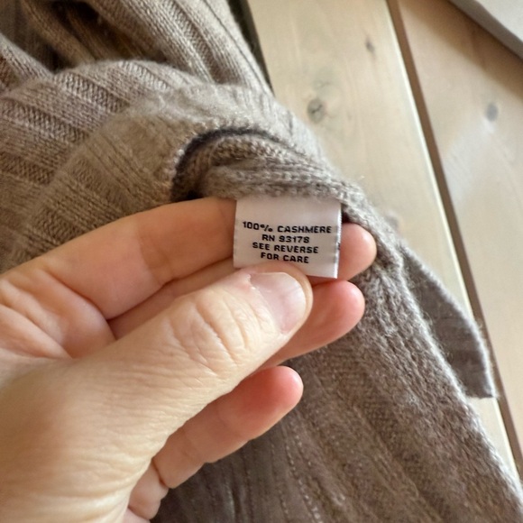 NWOT The Cashmere Project Cozy Ribbed Turtleneck Sweater - Picture 3 of 13